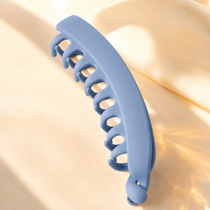 Matte Bananen-Haarspange – Eleganter Haarclip für Damen