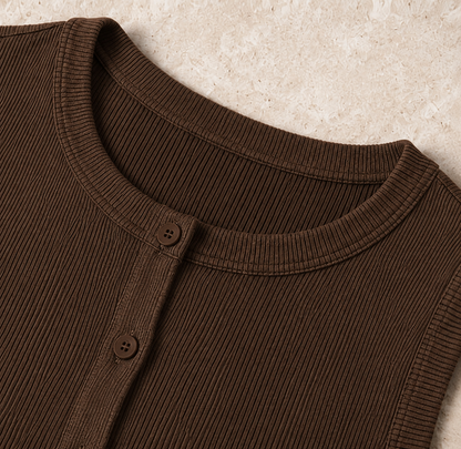 Geripptes Crop-Top mit Knopfleiste – Ärmelloses Damen-Basic