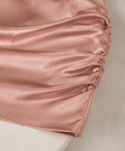 Ärmelloses rückenfreies Cocktailkleid