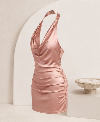 Ärmelloses rückenfreies Cocktailkleid