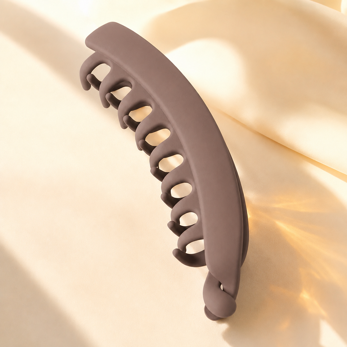Matte Bananen-Haarspange – Eleganter Haarclip für Damen