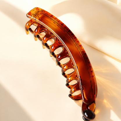 Matte Bananen-Haarspange – Eleganter Haarclip für Damen