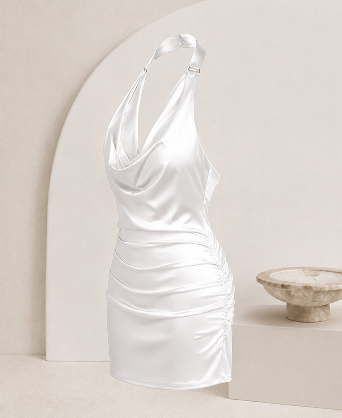 Ärmelloses rückenfreies Cocktailkleid